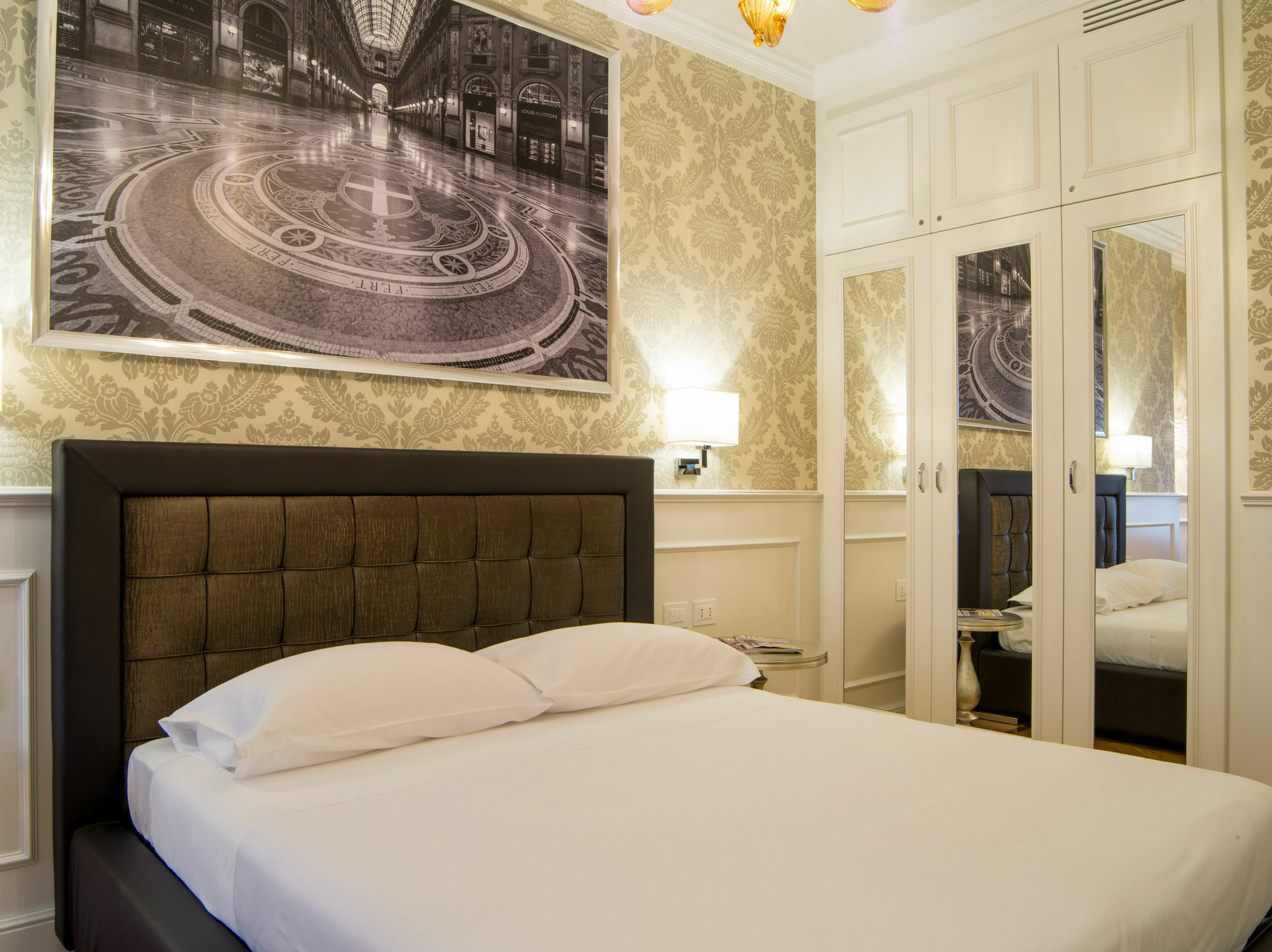 Duomo Rooms มิลาน ภายนอก รูปภาพ