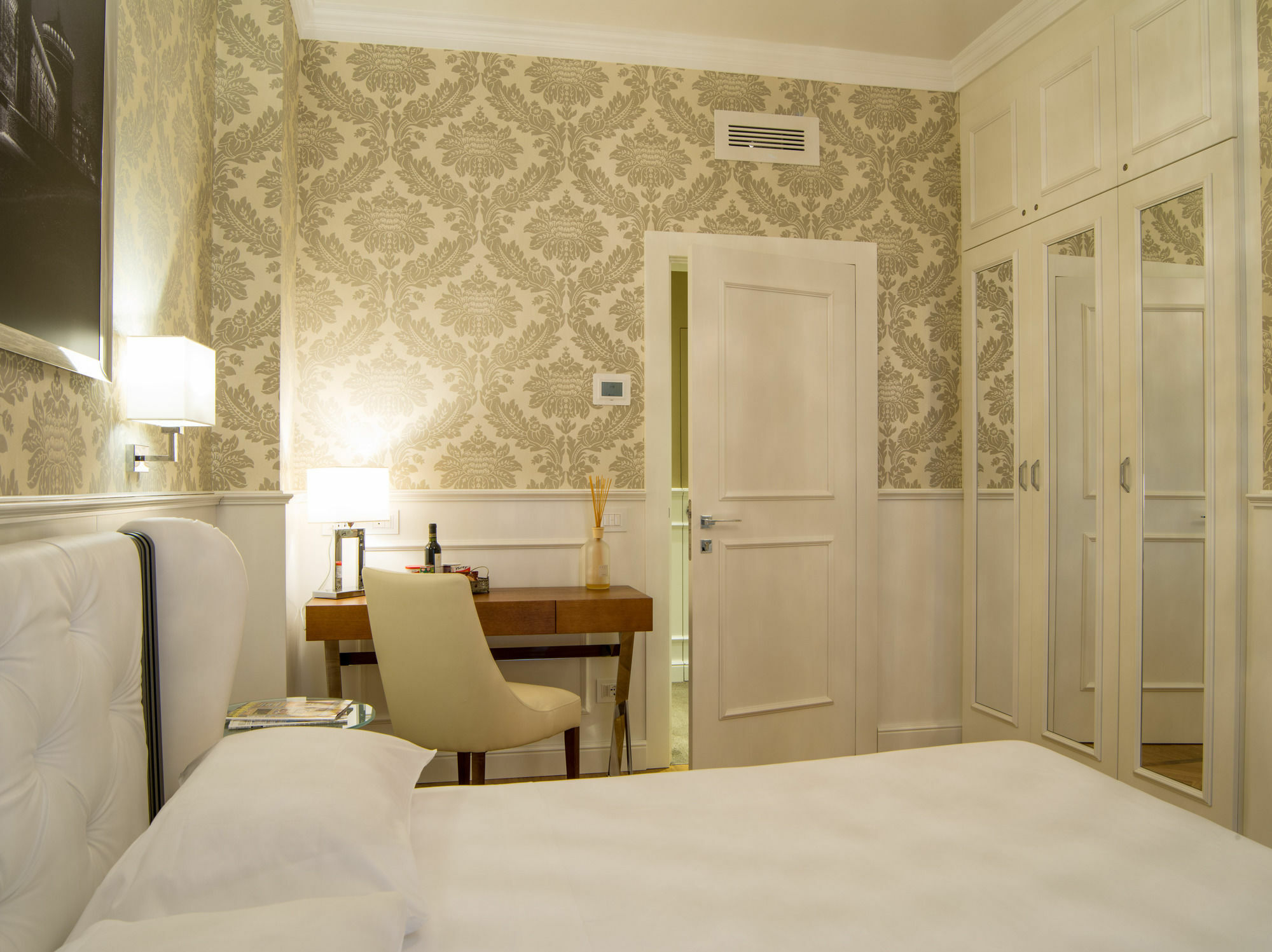 Duomo Rooms มิลาน ภายนอก รูปภาพ